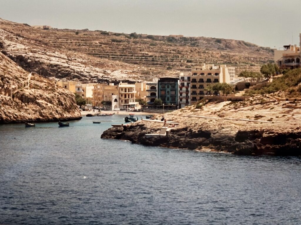 Xlendi, ein kleiner Küstenort auf Gozo.
