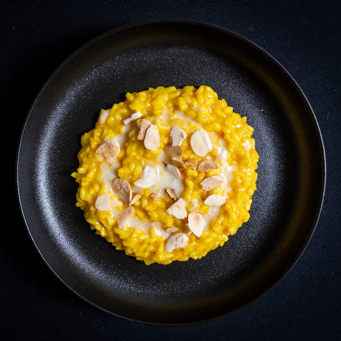 Kürbisrisotto mit Gorgonzolacreme und Mandeln - ODETTE KOCHT